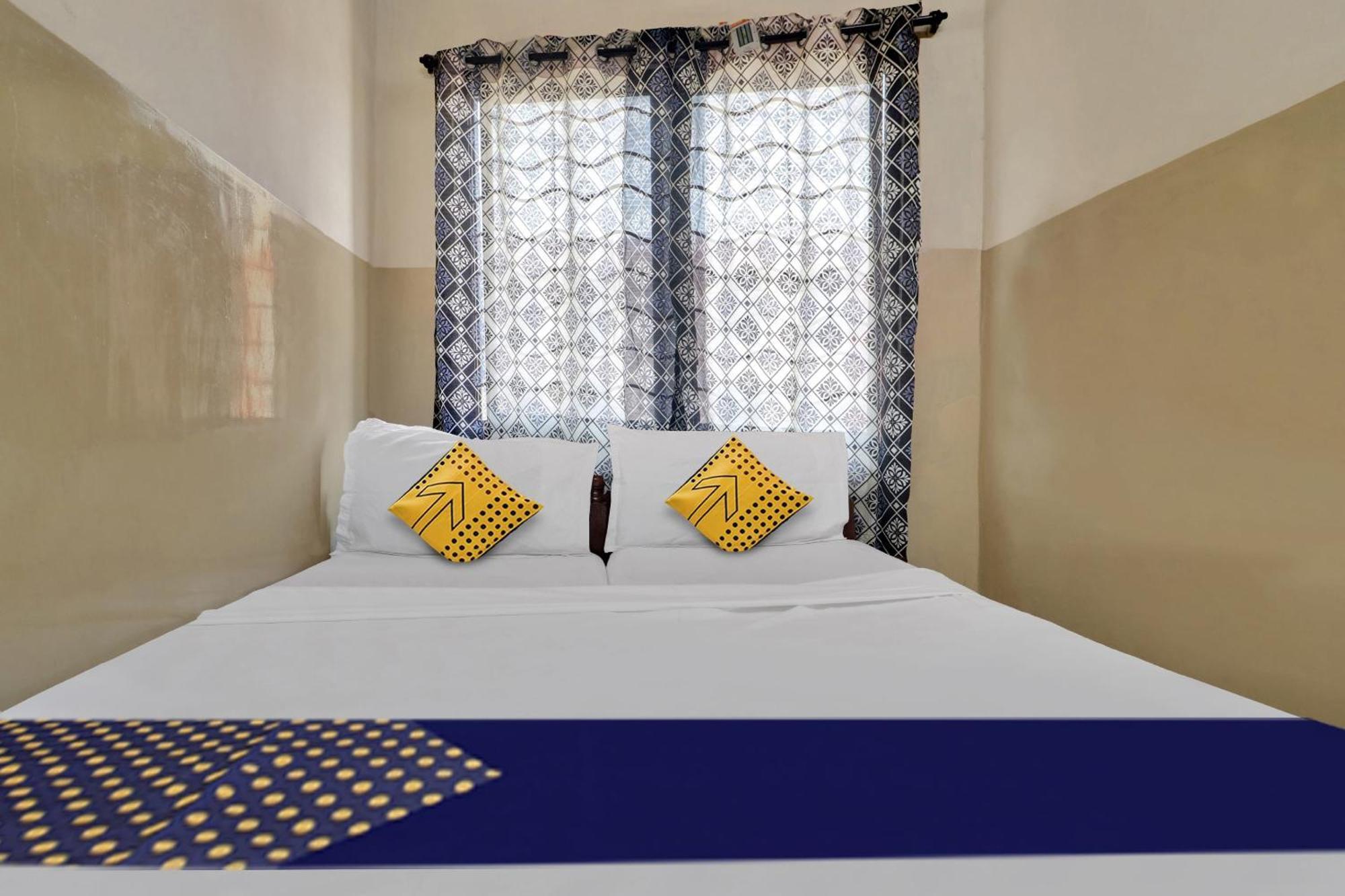 Spot On Gokul Residency Near Secunderabad Railway Station Hotel Hyderabad Exterior photo