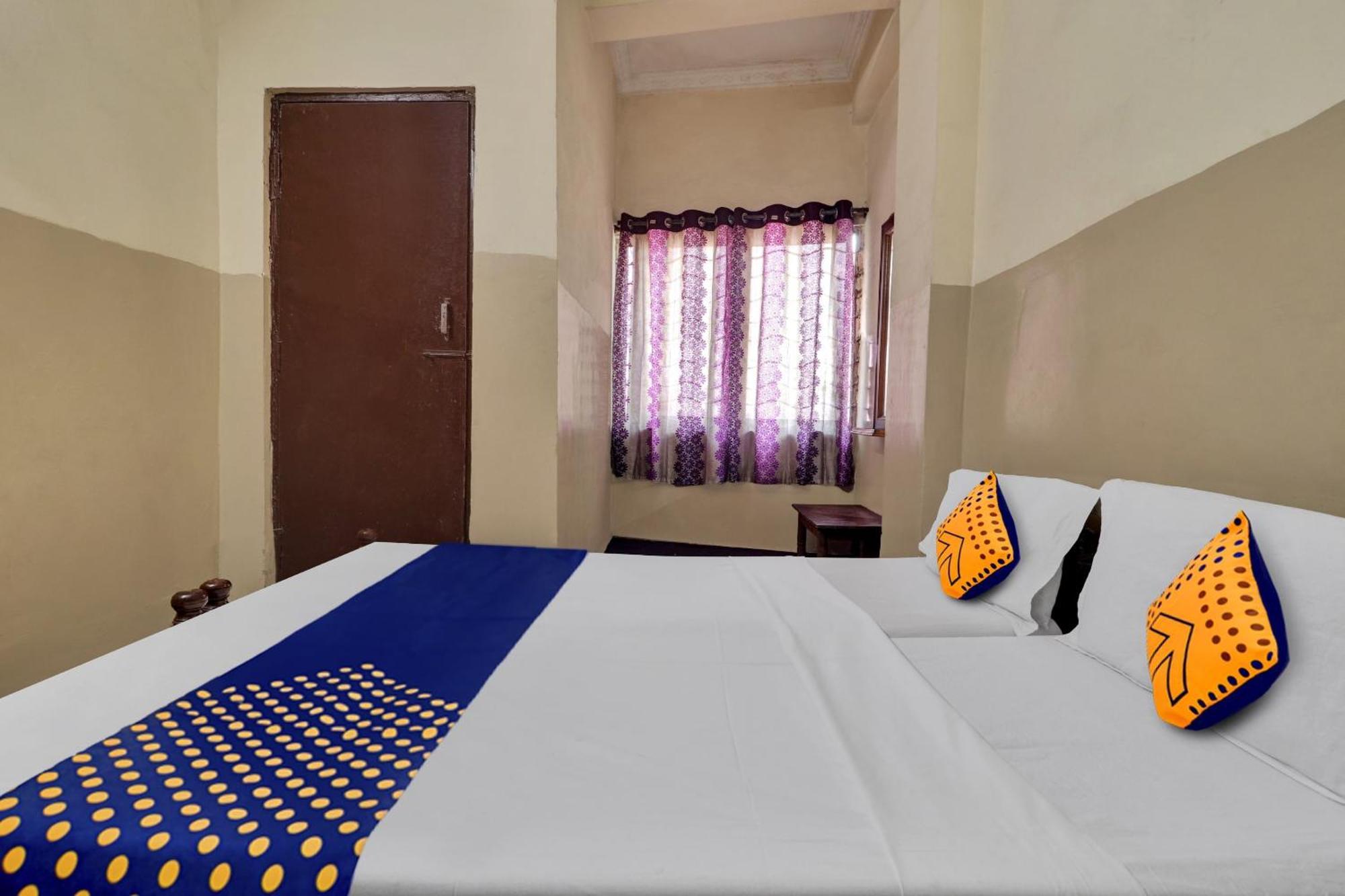Spot On Gokul Residency Near Secunderabad Railway Station Hotel Hyderabad Exterior photo