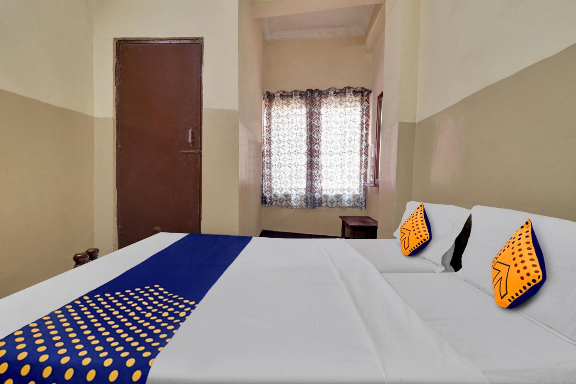 Spot On Gokul Residency Near Secunderabad Railway Station Hotel Hyderabad Exterior photo