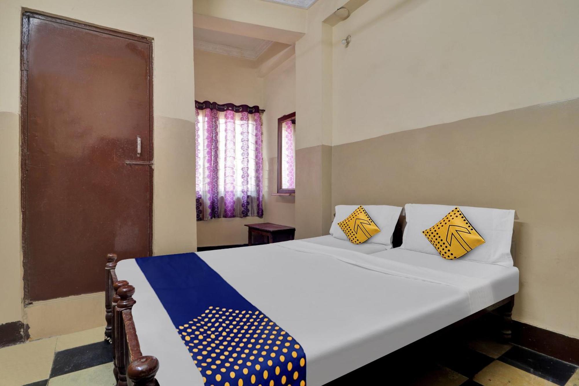 Spot On Gokul Residency Near Secunderabad Railway Station Hotel Hyderabad Exterior photo